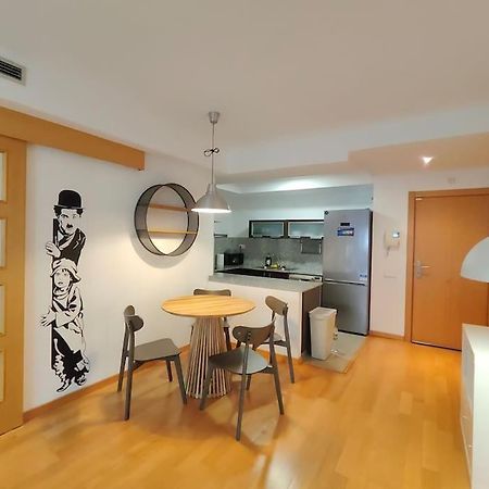 Cozy Apartment Forum Beach Сант Адриа де Бесос Екстериор снимка